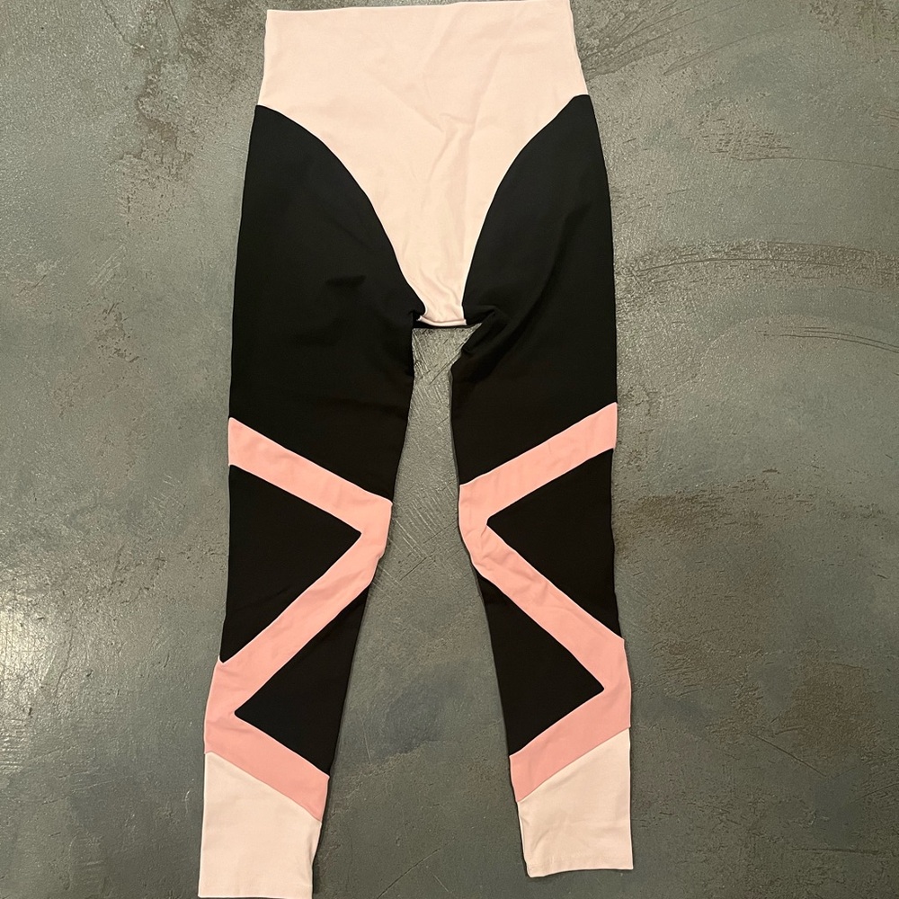 Chic Women's Pink and Black Leggings